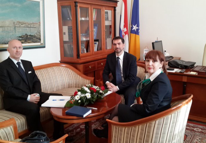 Dunović i Mahmutbegović, potpredsjednici Federacije BiH, uputili reakcije OHR-u